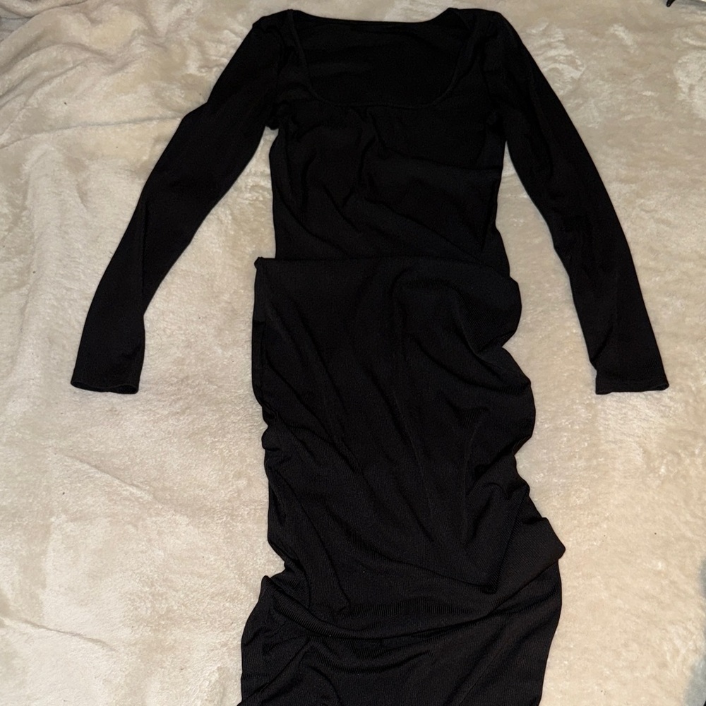 Chic Black Long Sleeve Dress